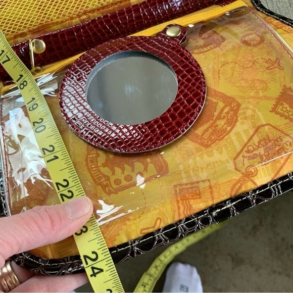 Samantha Brown Toiletry Carry Case - Picture 7 of 8